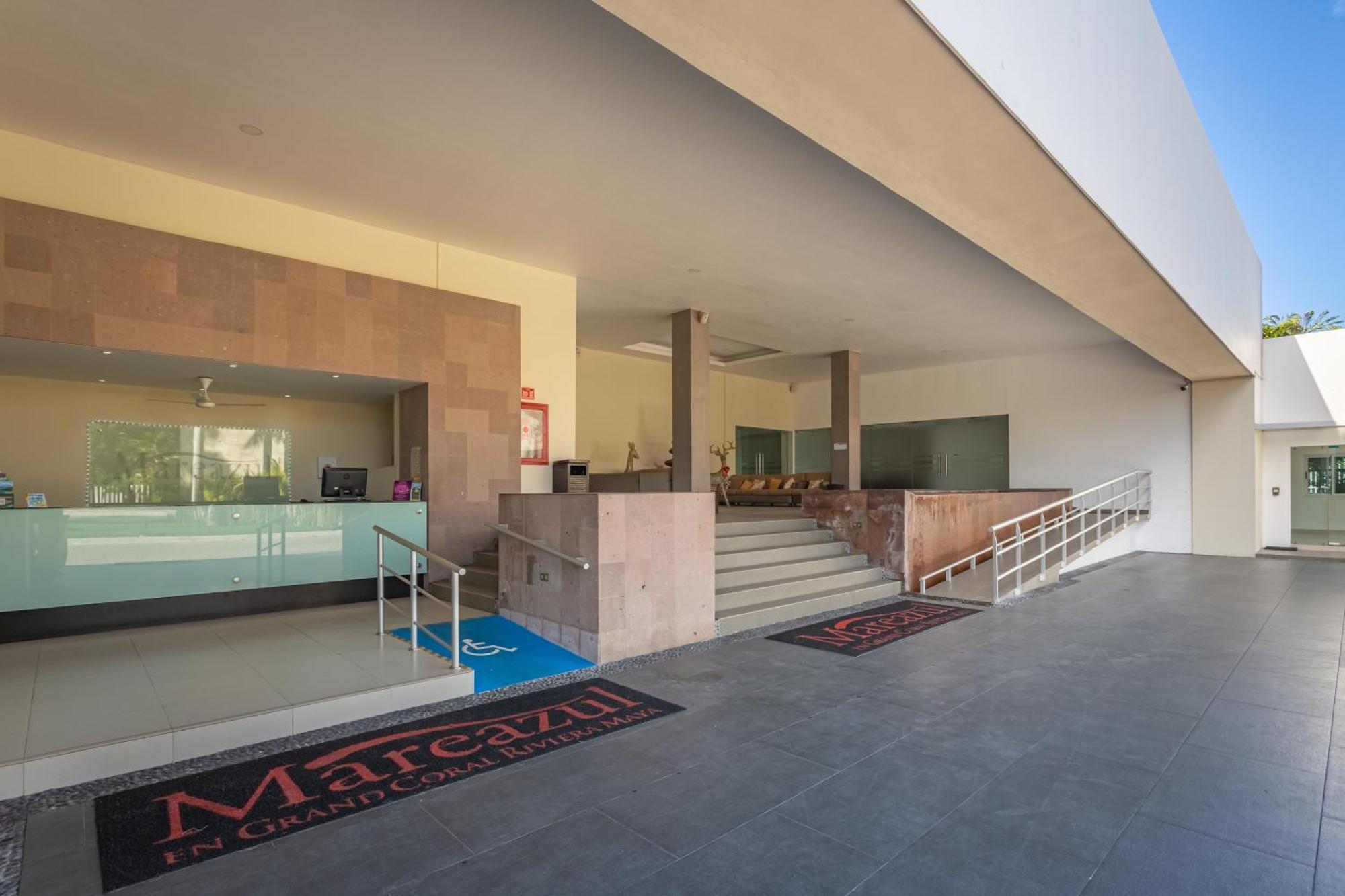 Apartamento Casa Mia 3 Bedroom At Mareazul Apts Playa del Carmen
